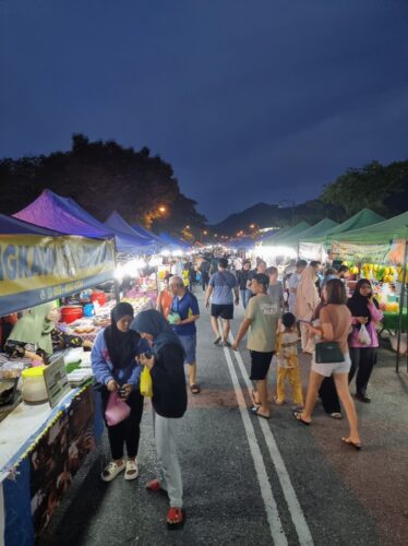 Nachtmarkt in Kuah