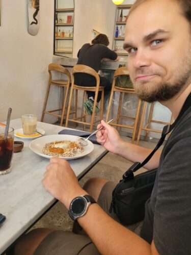 JP eher unzufrieden mit seiner Portionsgröße